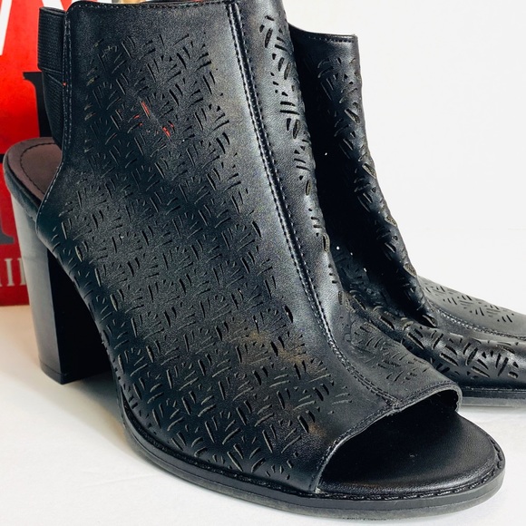 Kenneth Cole Reaction Lasercut Open Toe Booties - Picture 5 of 5